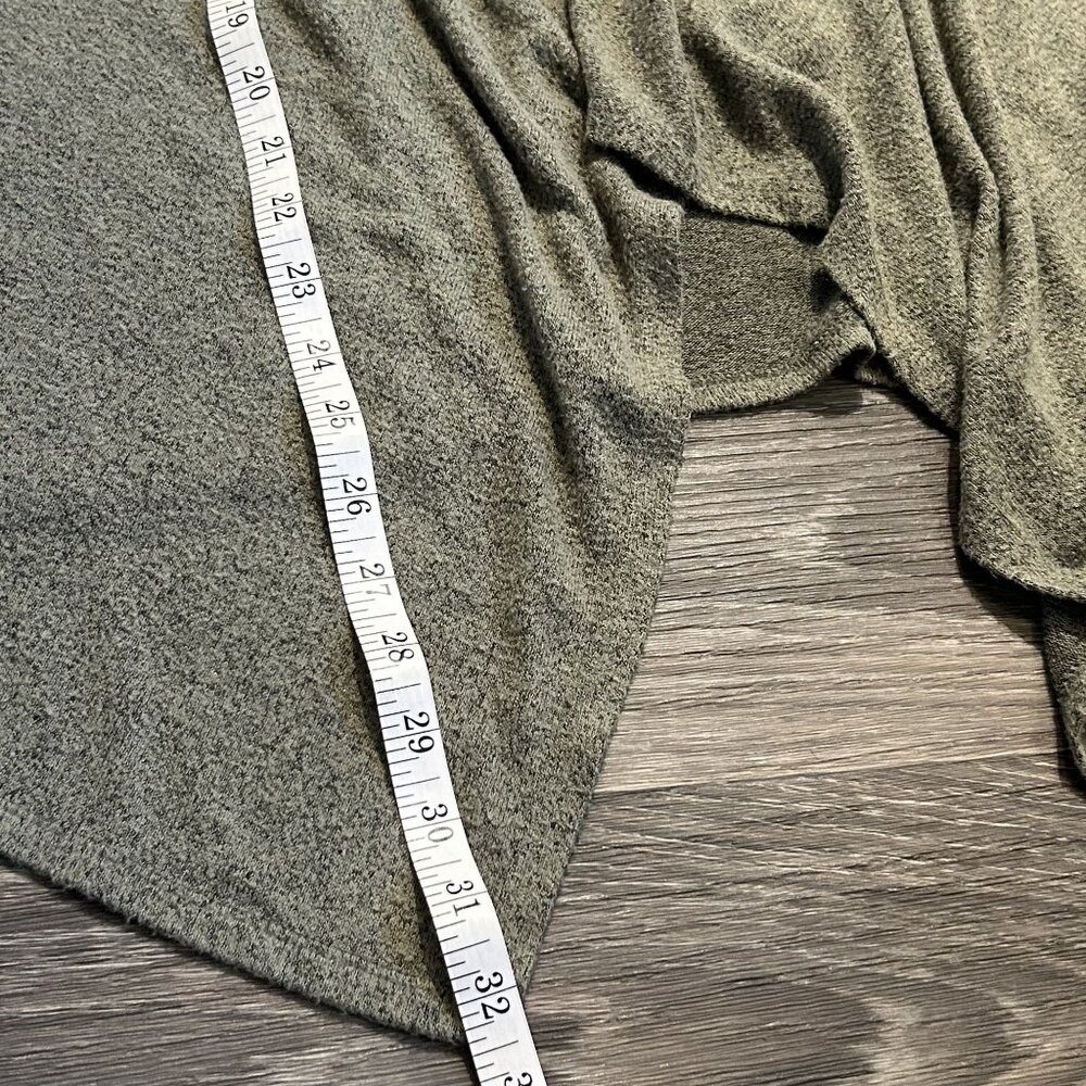 Bobeau Medium Open Front One Button Fleece Wrap Cardigan Green Uneven Hem Top - Picture 7 of 11